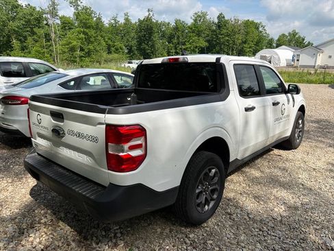 Used 2023 Ford Maverick XLT FWD image 3