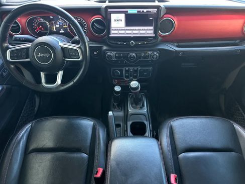 Used 2020 Jeep Gladiator Rubicon AWD/4WD image 3