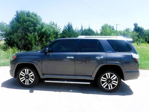 Used 2014 Toyota 4Runner Limited AWD/4WD image 10