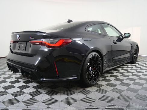 Used 2022 BMW M4 Competition w/ Executive Package RWD image 3