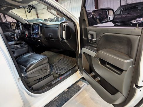 Used 2017 Chevrolet Silverado 1500 LTZ Z71 image 28