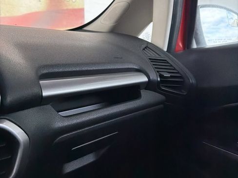 Used 2020 Ford EcoSport SE FWD image 33