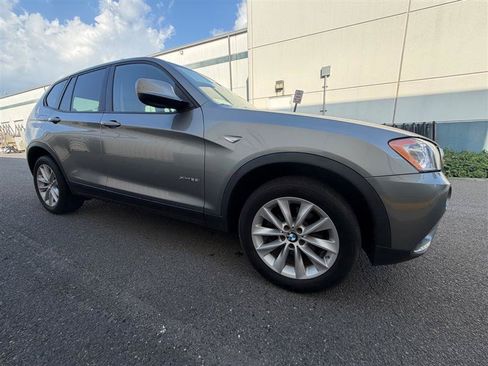 Used 2013 BMW X3 xDrive28i AWD/4WD image 19