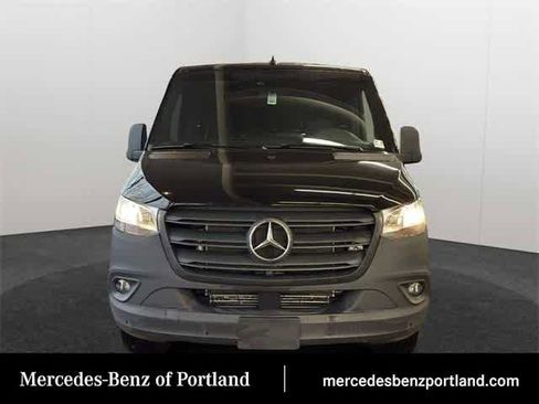 Used 2023 Mercedes-Benz Sprinter 2500 image 1