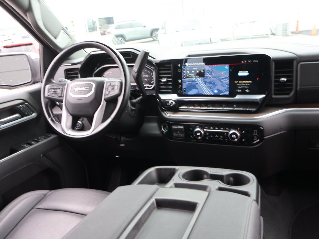 Used 2025 GMC Sierra 1500 SLT AWD/4WD image 13