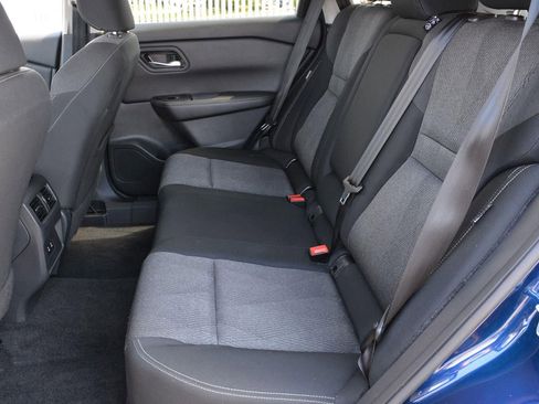 Used 2024 Nissan Rogue SV AWD/4WD image 15