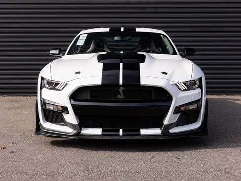 Used 2020 Ford Mustang Shelby GT500 w/ Carbon Fiber Track Pack image 5