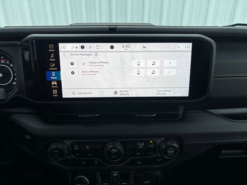 Used 2025 Jeep Gladiator Sport image 19