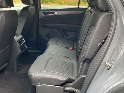 New 2026 Volkswagen Atlas Cross Sport SE AWD/4WD image 21