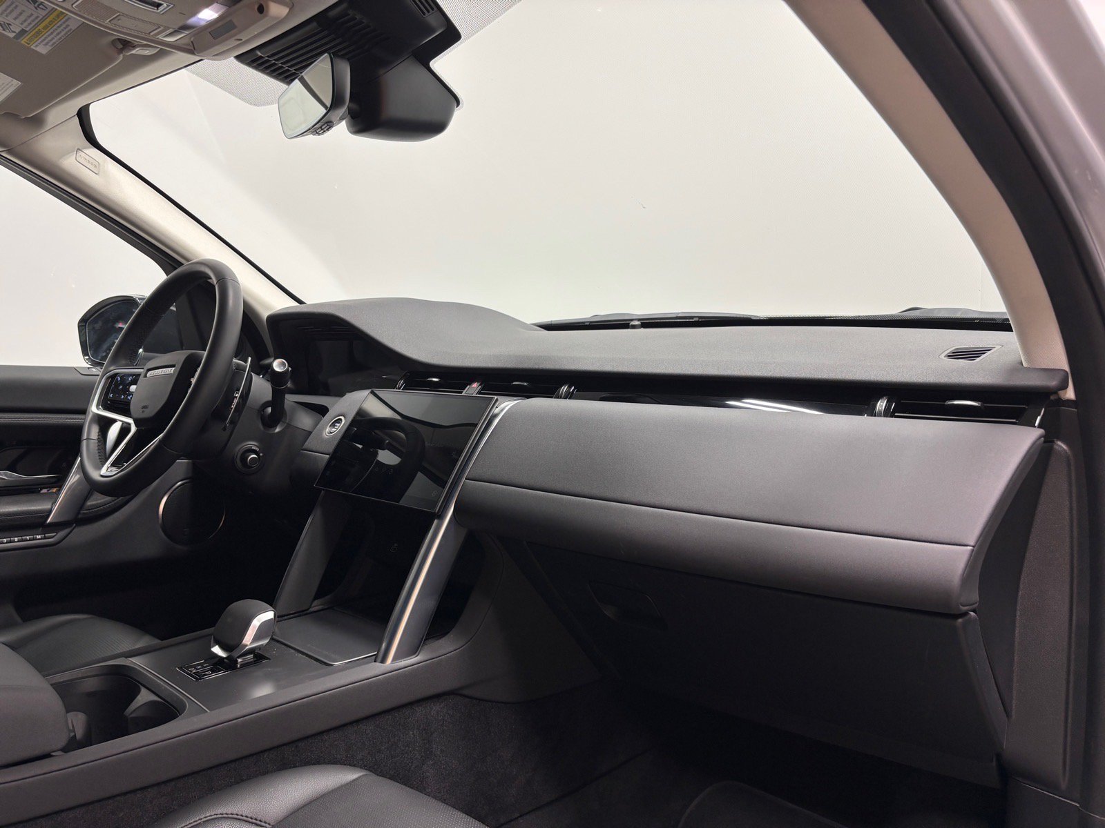 New 2024 Land Rover Discovery Sport S AWD/4WD image 28