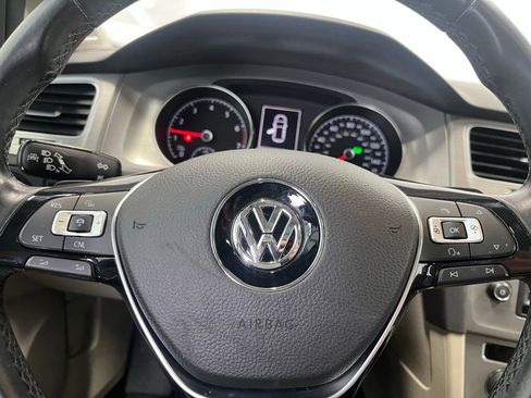Used 2016 Volkswagen Golf SE image 20