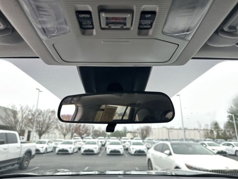 Used 2019 Toyota RAV4 XLE image 27