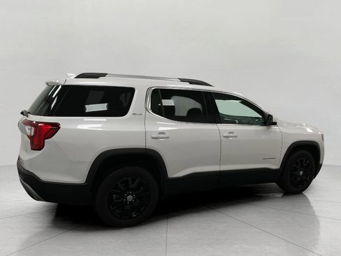 Used 2023 GMC Acadia SLT w/ Preferred Package image 3