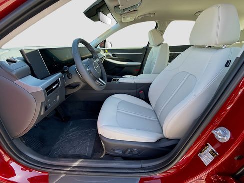 Certified 2026 Hyundai Sonata SEL FWD image 14