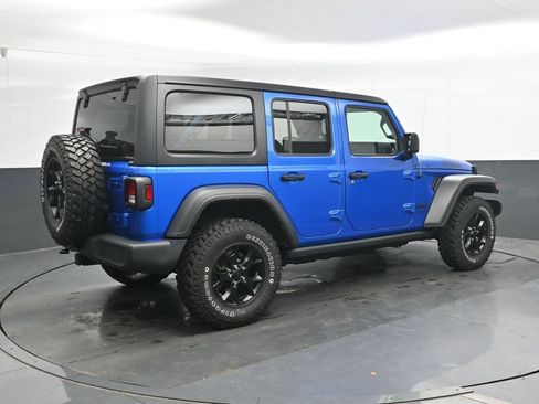 Used 2021 Jeep Wrangler Unlimited Sport AWD/4WD image 2