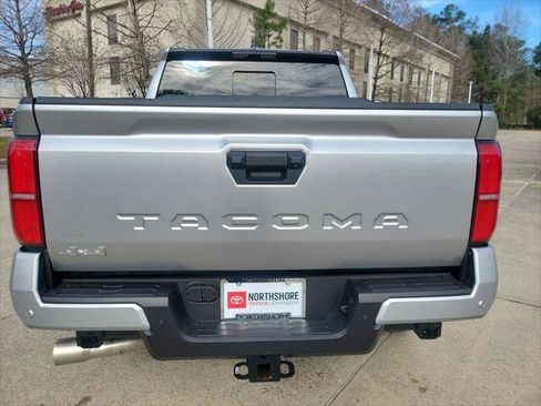Certified 2025 Toyota Tacoma SR5 image 4