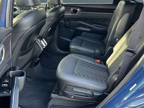 Certified 2025 Kia Sorento SX Prestige image 8