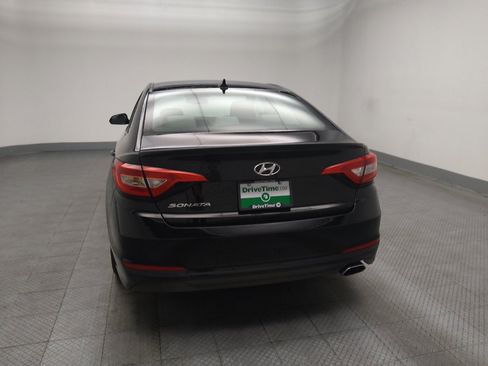 Used 2015 Hyundai Sonata SE w/ Option Group 09 FWD image 5