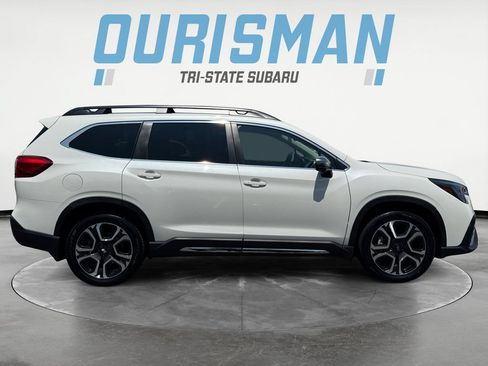 Used 2023 Subaru Ascent Limited w/ Technology Package AWD/4WD image 7