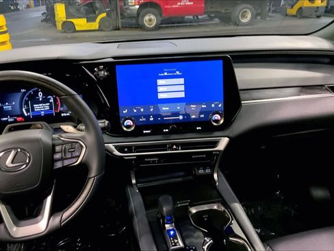 Certified 2025 Lexus RX 350 Premium w/ Convenience Package AWD/4WD image 7