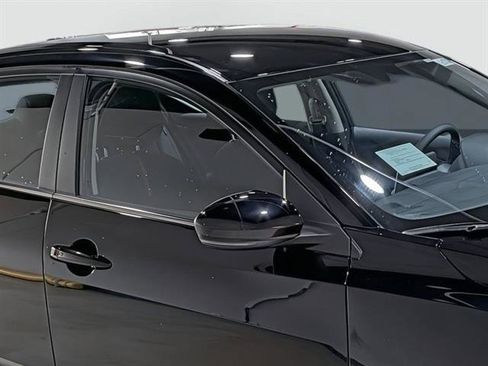 Used 2025 Nissan Sentra SR w/ Midnight Edition FWD image 15