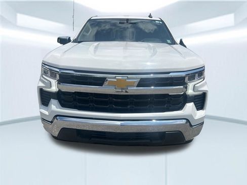 Used 2023 Chevrolet Silverado 1500 LT RWD image 2