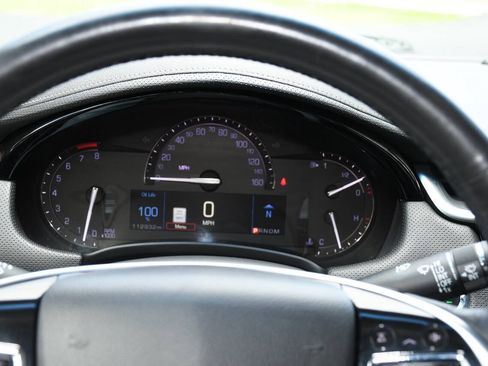 Used 2019 Cadillac XTS Luxury FWD image 31