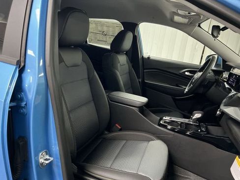 New 2026 Chevrolet Trax LT w/ Driver Confidence Package FWD image 25