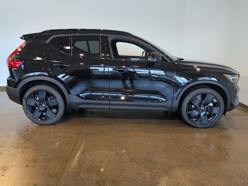 New 2026 Volvo XC40 B5 Ultra w/ Protection Package Premier image 6