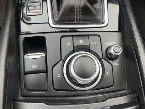 Used 2018 MAZDA MAZDA3 Sport w/ Preferred Equipment Package FWD image 36