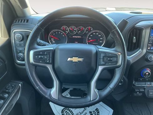 Used 2021 Chevrolet Silverado 1500 LT w/ Z71 Off-Road Package AWD/4WD image 13