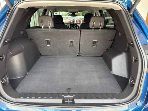 Used 2020 Chevrolet Equinox LT FWD image 32