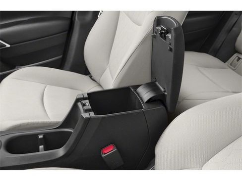 New 2025 Toyota Corolla Cross L image 13