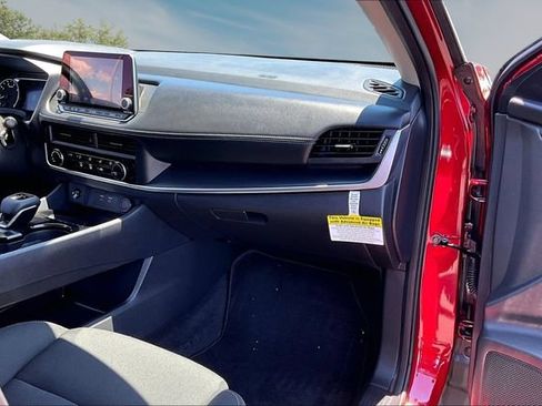Certified 2026 Nissan Rogue S FWD image 25