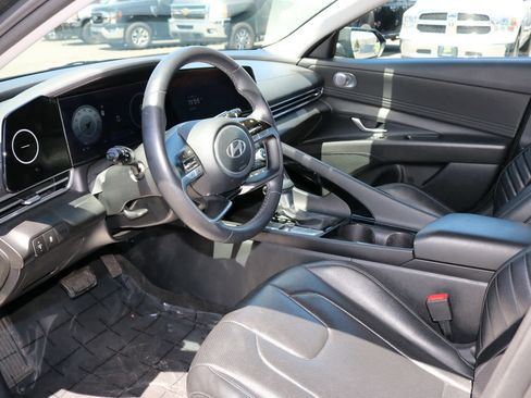 Used 2024 Hyundai Elantra Limited FWD image 7