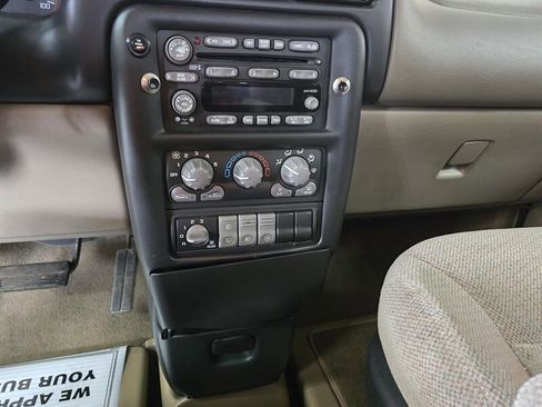 Used 2004 Pontiac Montana Extended w/ Convenience Package #1 image 19