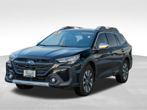 Used 2025 Subaru Outback Touring XT image 3