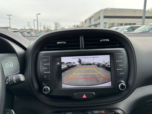 Used 2023 Kia Soul LX w/ LX Technology Package image 31