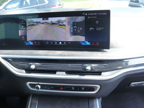 Used 2024 BMW X7 xDrive40i w/ Premium Package AWD/4WD image 19