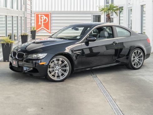 Used 2011 BMW M3 Coupe RWD image 2