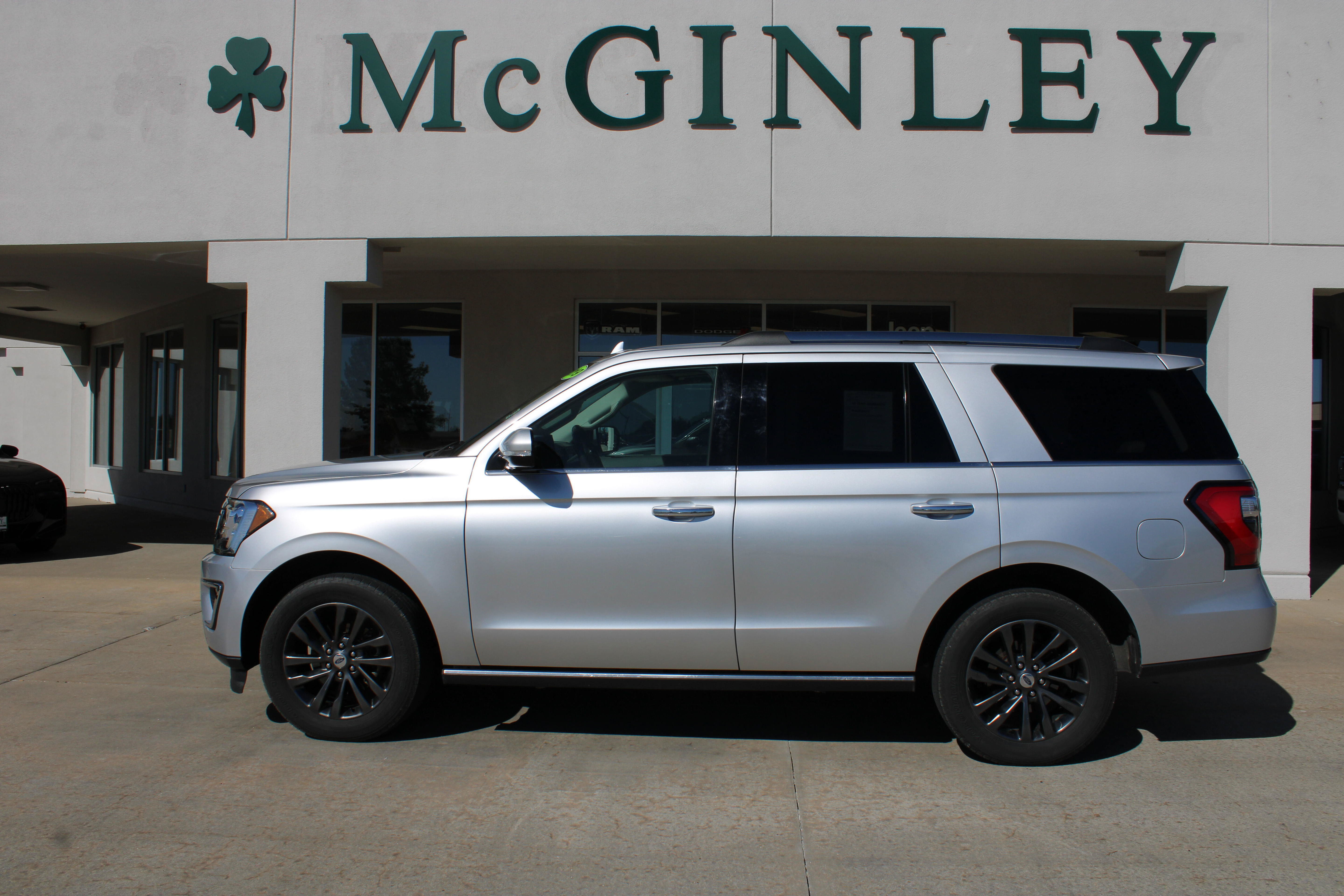 Used 2019 Ford Expedition Limited w/ Equipment Group 301A AWD/4WD image 1