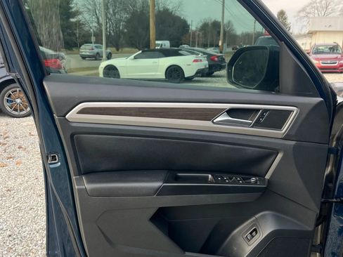 Used 2019 Volkswagen Atlas SE image 11