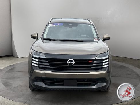 Used 2025 Nissan Kicks SR image 2