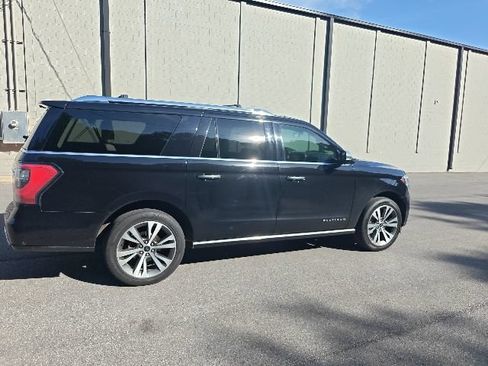 Used 2021 Ford Expedition Max Platinum RWD image 3
