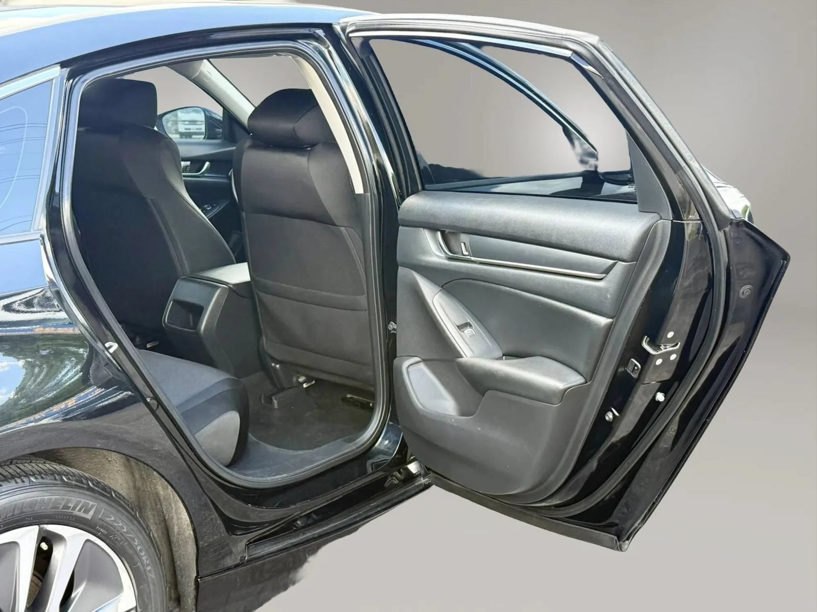 Used 2020 Honda Accord Hybrid image 24