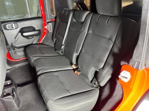 Used 2019 Jeep Wrangler Unlimited Sport S AWD/4WD image 28