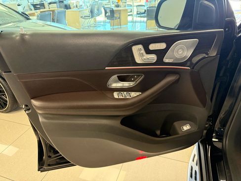 Used 2020 Mercedes-Benz GLS 450 4MATIC image 10