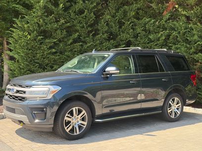 Used 2023 Ford Expedition XLT