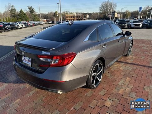 Used 2018 Honda Accord Sport image 36