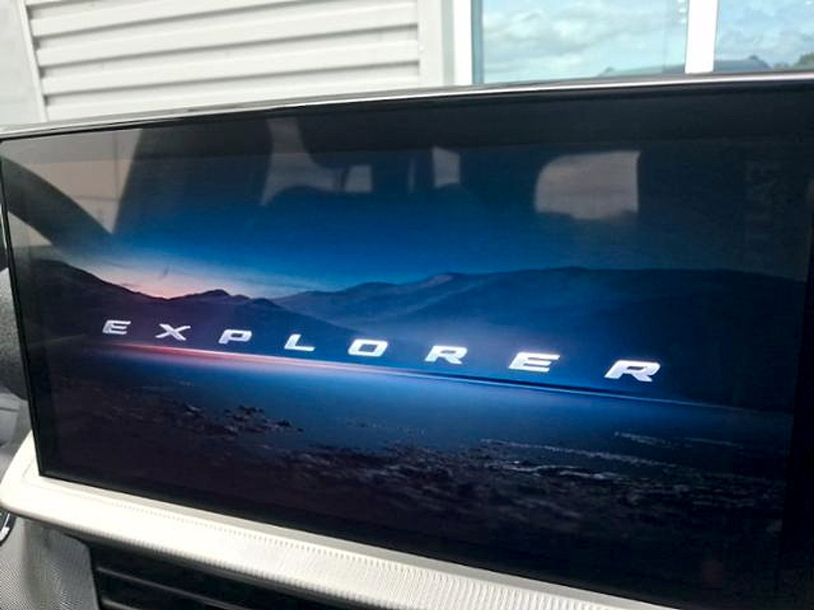 Used 2026 Ford Explorer ST AWD/4WD image 9